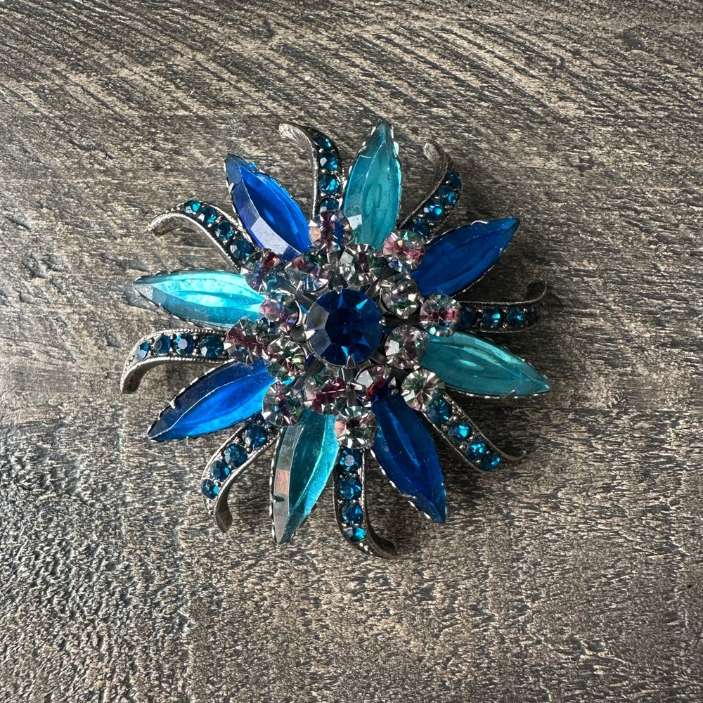 Vintage Blue Rhinestone Floral Brooch